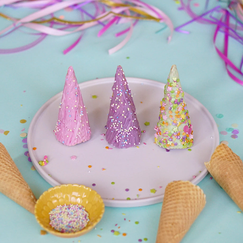 Leckere Waffel Einhorn-Hörner perfekt für jeden Geburtstag – Die Backhelden Leckere Waffel Einhorn-Hörner perfekt für jeden Geburtstag – Die Backhelden